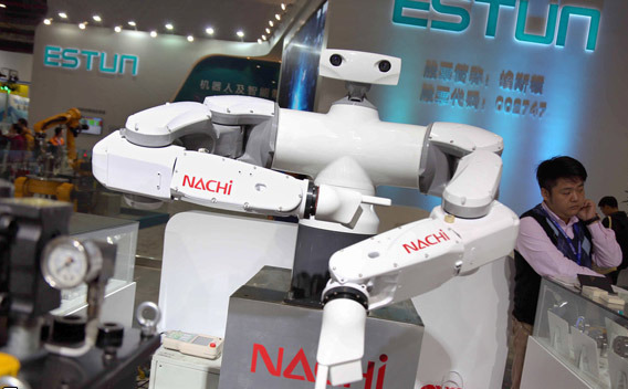 رباتهایی با عملکرد متفاوت در نمایشگاه چین