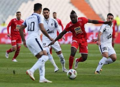 لیگ برتر فوتبال، پیروزی یک نیمه ای پیکان مقابل پرسپولیس