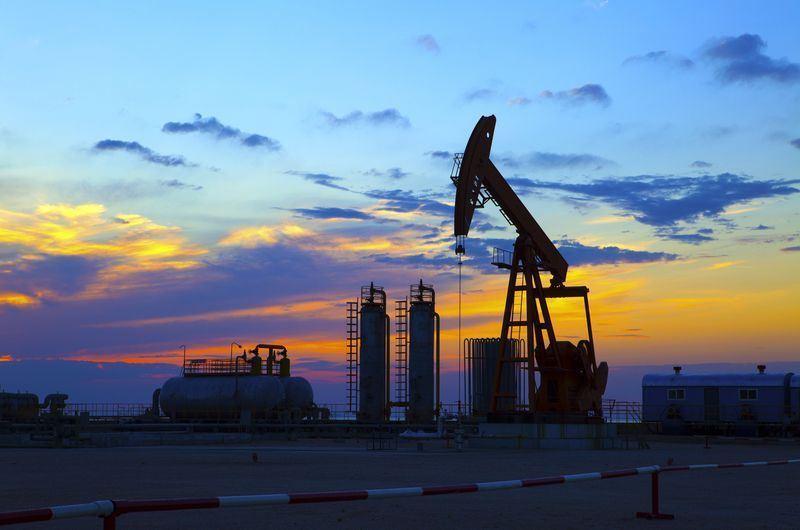 استخراج روزانه نفت جمهوری آذربایجان 806 هزار بشکه اعلام شد