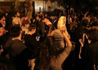 حمله معترضان به دفتر جریان وابسته به میشل عون در طرابلس