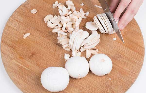 طرز تهیه املت قارچ خوشمزه به 6 روش مختلف