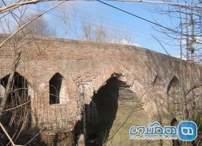 پل لیشاوندان یکی از پل های تاریخی استان گیلان به شمار می رود