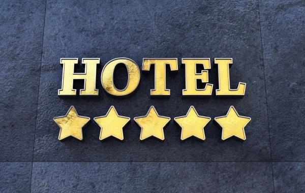 14 نکته ی مهم برای انتخاب هتل خوب که به شما نمی گویند